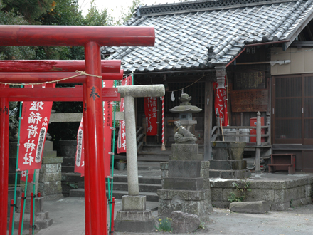 Motojuku-jinja shrine Kankyu-hi monument