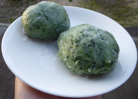 Mugwort rice cake