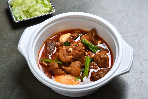 아 다찌 구 음식 톡 슈