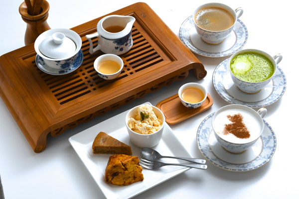 精選健茶和自養當令蔬菜長壽菊