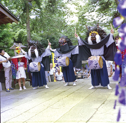 花畑大鷲神社の獅子舞